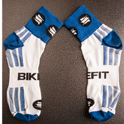 Comodidad y elegancia en tu par de calcetines Bikefit.